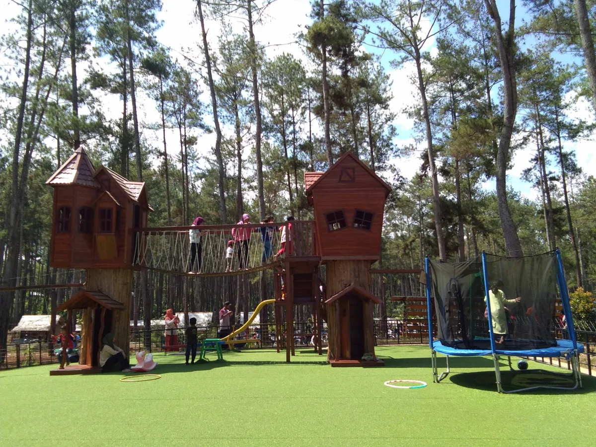 Horti Park Gunung Kemit: Surga Hijau di Tengah Kehidupan Kota Cilacap